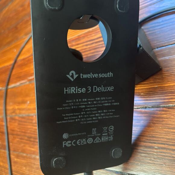 TwelveSouth HiRise 3 Deluxe 3-in-1 Charging Stand - Picture 2 of 2